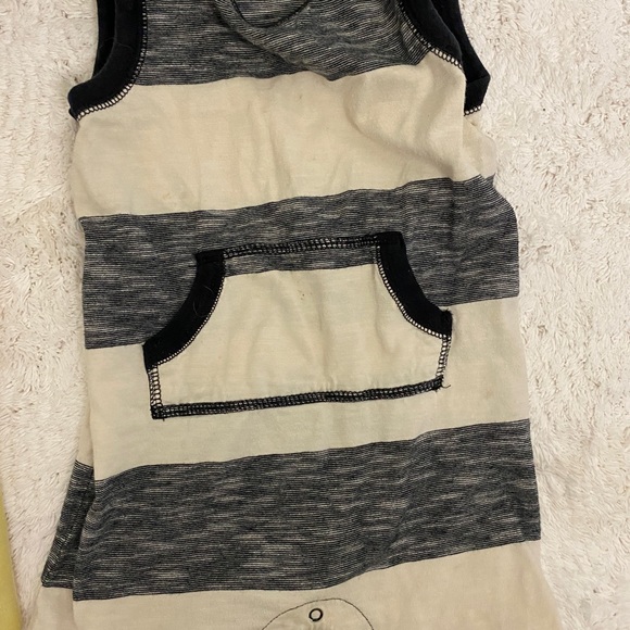 18-24 month bundle! 6 items❤️ Moving sale- available only through JULY 11, 2024! - Picture 7 of 7